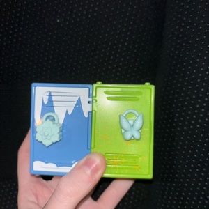 Doorables lockers tinkerbell and olaf